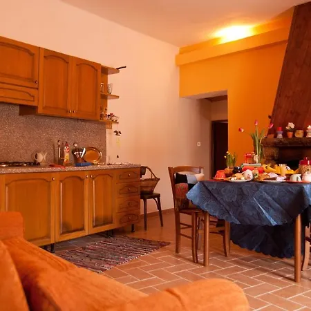 Agora Bed & Breakfast *
